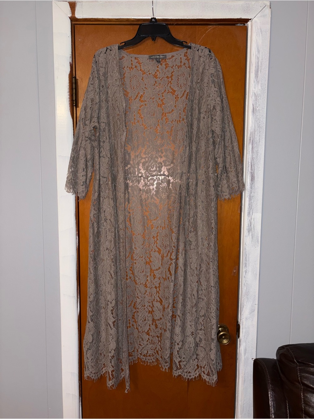 NWOT Kate & Mallory Taupe Lace Kimono Cardigan